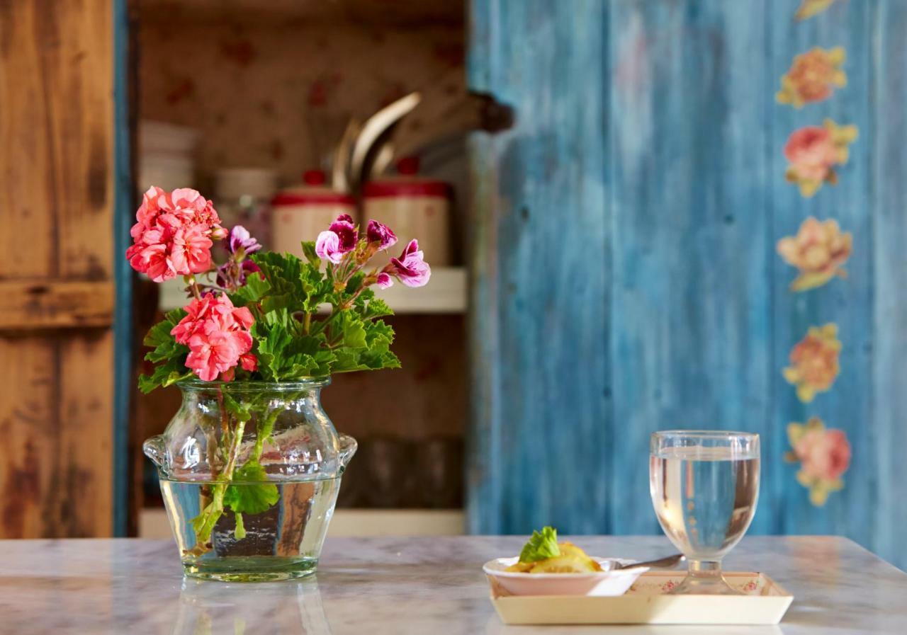Flower And Crafts - The Eco Nature House Μονόλιθος Εξωτερικό φωτογραφία